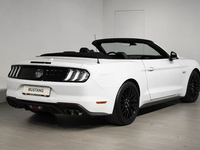 Ford Mustang Convertible GT 5.0 V8