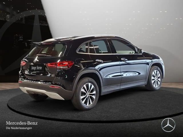 Mercedes-Benz GLA 250 GLA 250 e Style