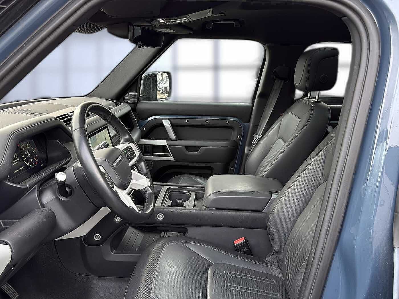 Land Rover Defender 110 Dynamic HSE