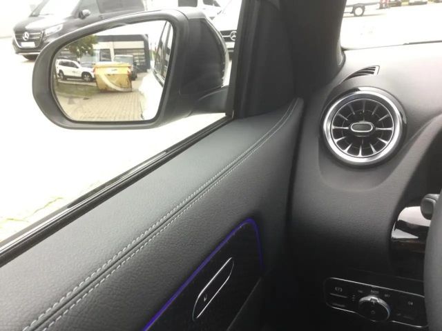 Mercedes-Benz GLA 200 Progressive