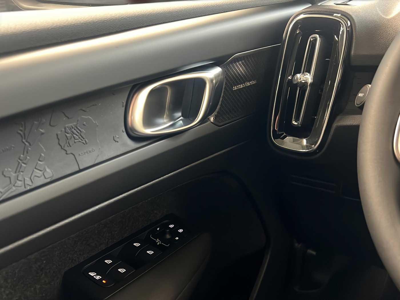 Volvo EX40 Extended range Plus Single motor