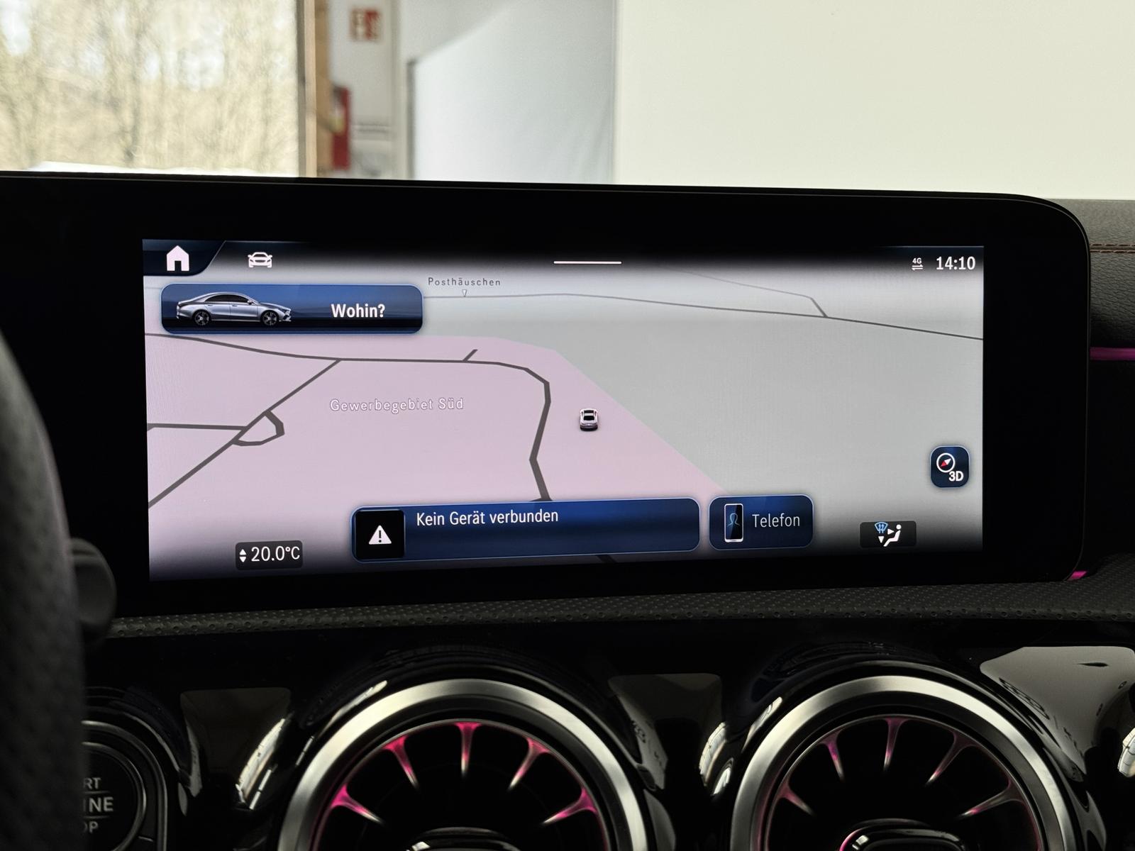 Mercedes-Benz CLA 200 AMG Line Coupé Sedan