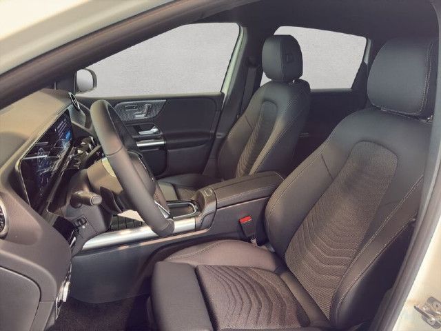 Mercedes-Benz B 180 Sedan