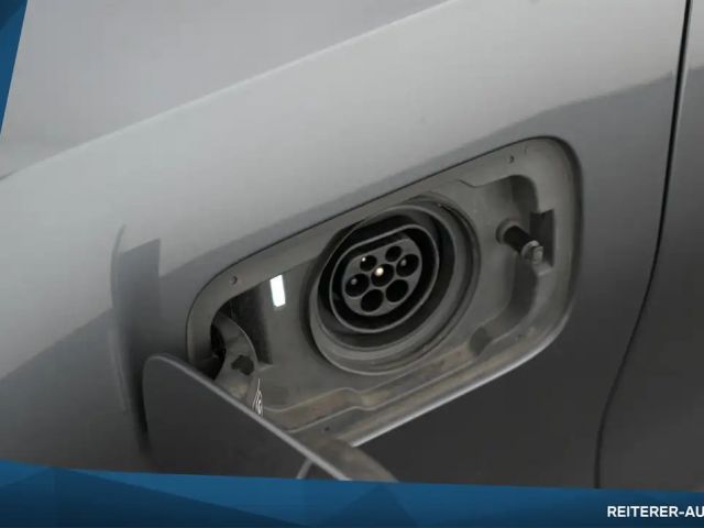 BMW 330 330e M-Sport xDrive