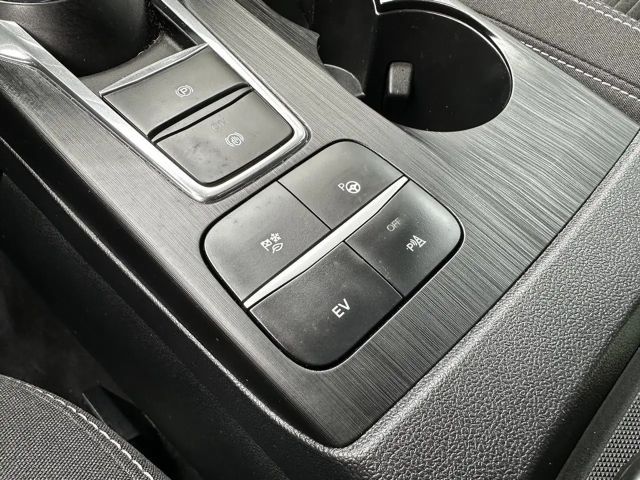 Ford Kuga Plug in Hybrid Titanium