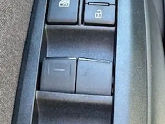 Mazda 2 Hybrid Center-Line 1.5L Hybrid VVT-i 116 2 Hybrid