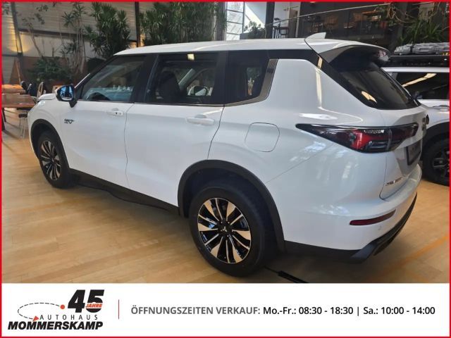 Mitsubishi Outlander 4WD
