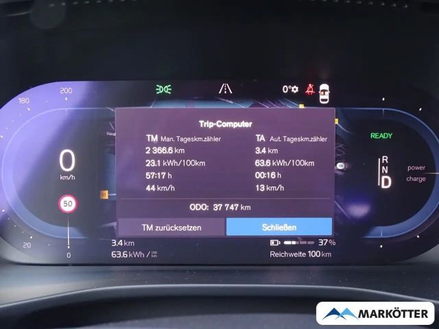 Volvo XC40 Core Recharge