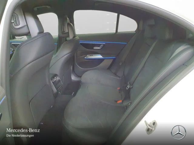 Mercedes-Benz E 200 AMG Line Sedan