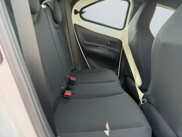 Toyota Aygo X Business Comfort Hatchback