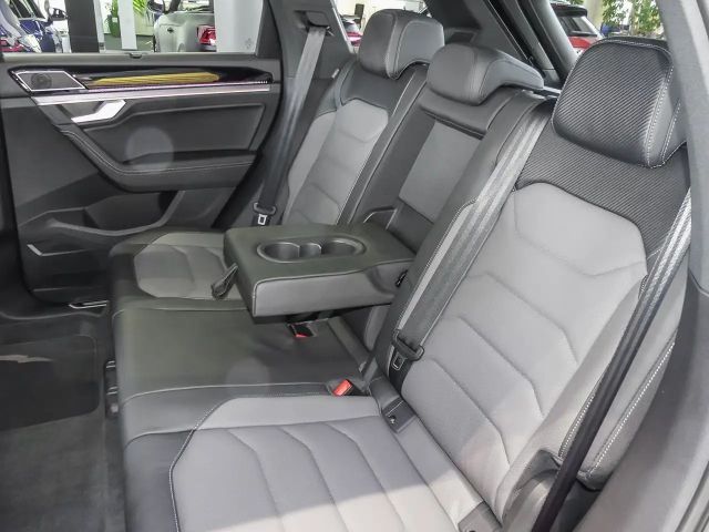 Volkswagen Touareg 4Motion R-Line