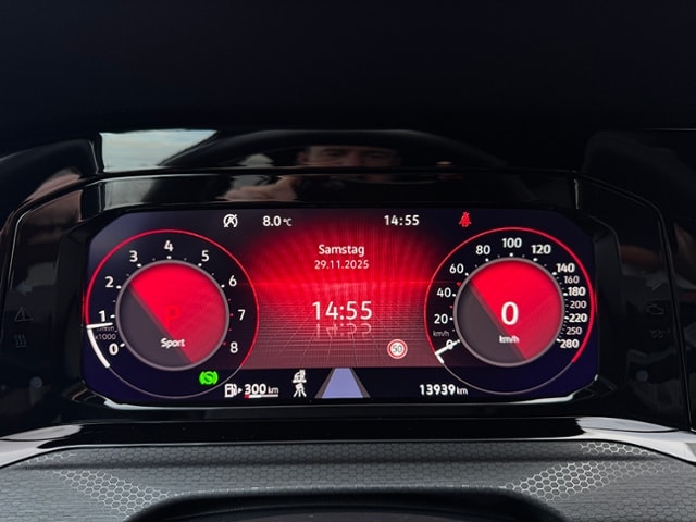 Volkswagen Golf 2.0 TSI Golf VIII