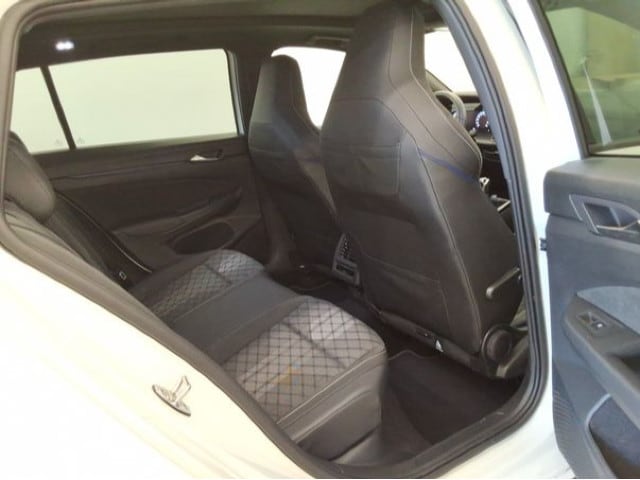 Volkswagen Golf 1.5 TSI R-Line Variant