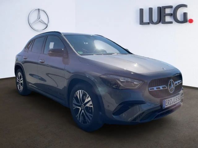 Mercedes-Benz GLA 180 Progressive