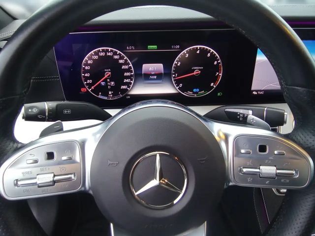 Mercedes-Benz E 200 AMG Line Coupé