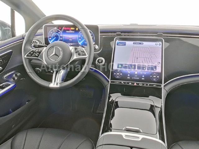 Mercedes-Benz EQE 300 Sedan