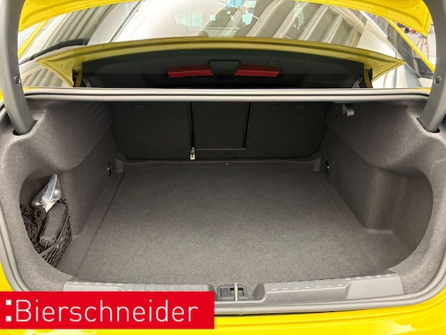 Audi A3 30 TFSI S-Line S-Tronic Sedan