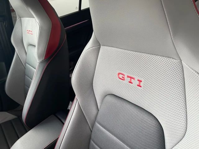 Volkswagen Golf DSG GTI