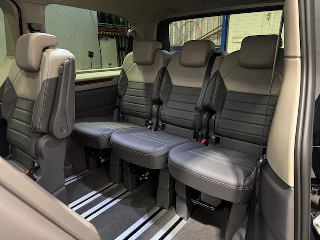 Volkswagen Multivan 2.0 TDI DSG Lang Style