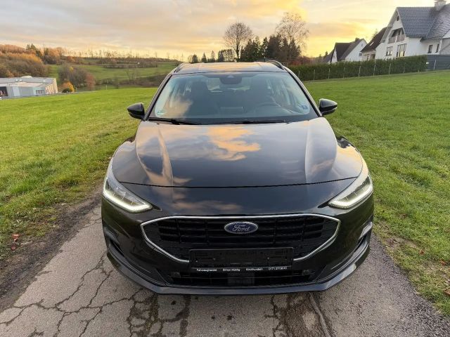 Ford Focus Cool & Connect Wagon