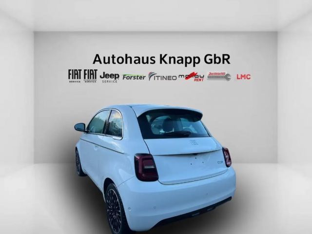 Fiat 500e La Prima by Bocelli