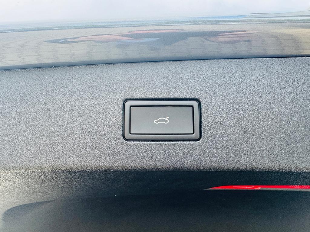 Volkswagen Tayron 2.0 TDI 4Motion DSG R-Line