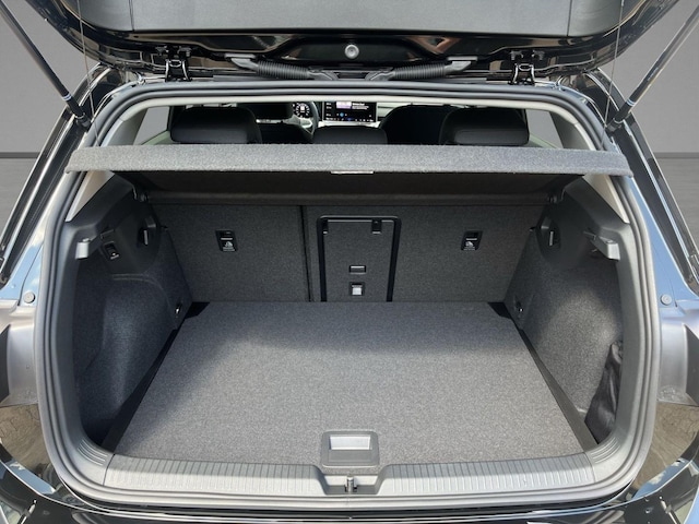 Volkswagen Golf 1.5 eTSI DSG Golf VIII Life