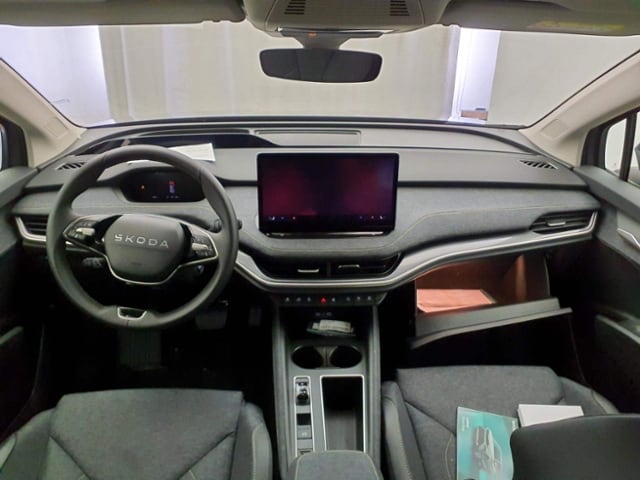 Skoda Elroq LOFT +WÄPU +AHK +19" +CARPLAY +MATRIX +ACC +360° +HuD +NAVI +SHZ +