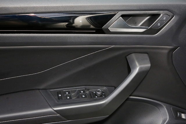 Volkswagen T-Roc 1.5 TSI DSG R-Line Style