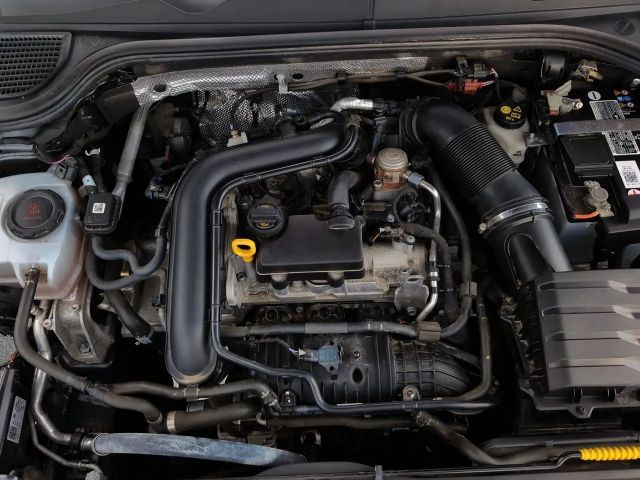 Volkswagen Golf Rabbit TSI