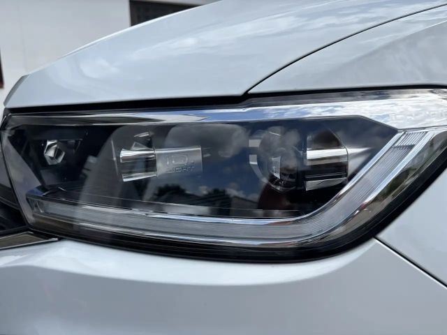 Volkswagen T-Roc 1.5 TSI DSG Life