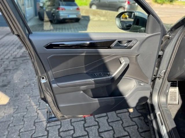 Volkswagen T-Roc DSG R-Line