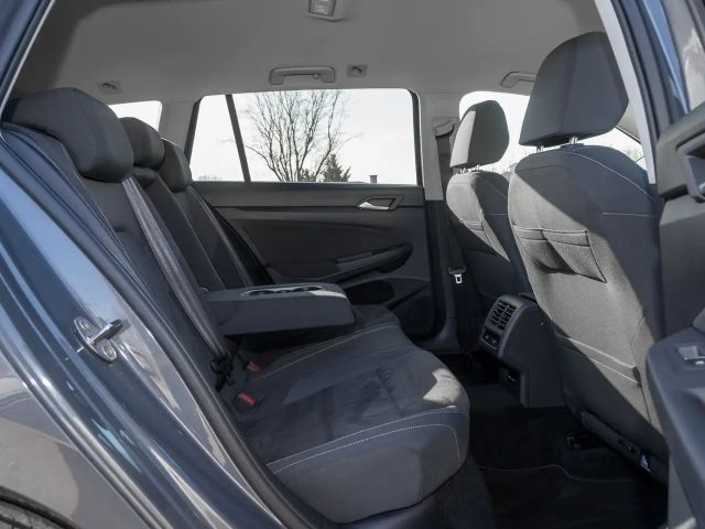 Volkswagen Golf 1.5 eTSI DSG Style Variant