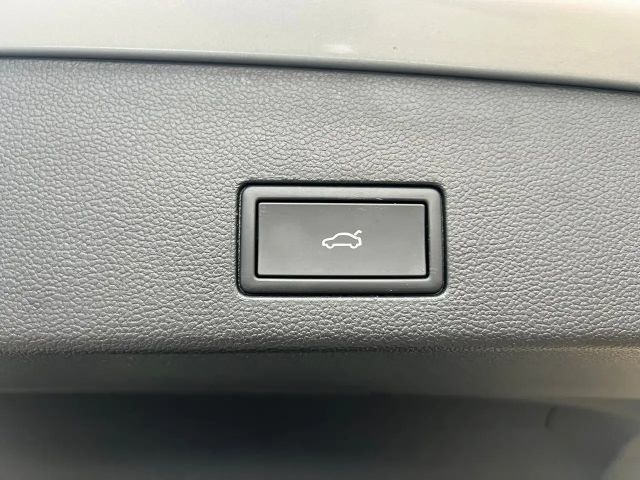 Volkswagen Golf Business DSG Variant