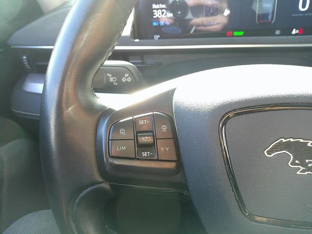 Ford Mustang Mach-E Standard range