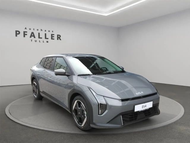 Kia EV4 81.4 kWh FWD Plus
