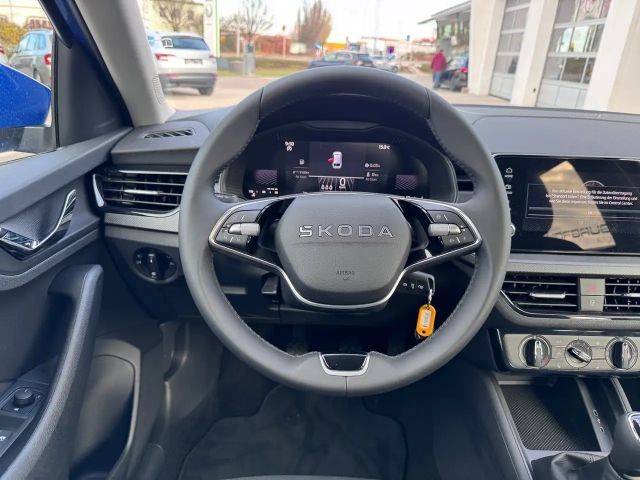 Skoda Scala Essence TSI