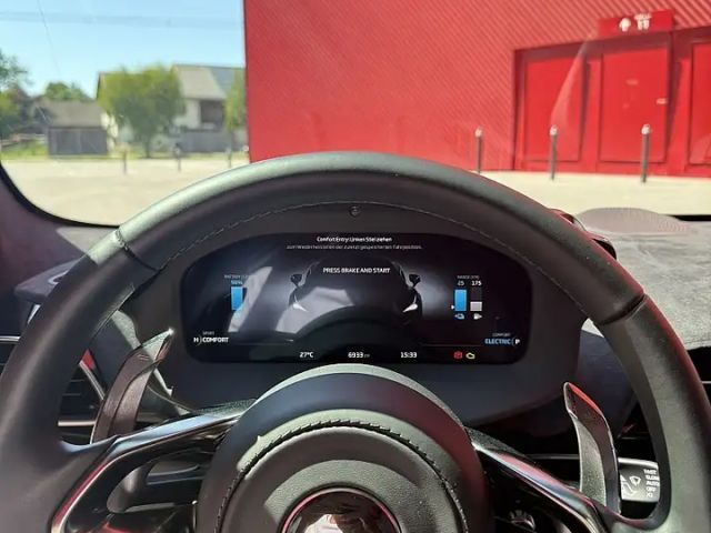 McLaren Artura Mc Laren Artura Coupe MSO Lackierung