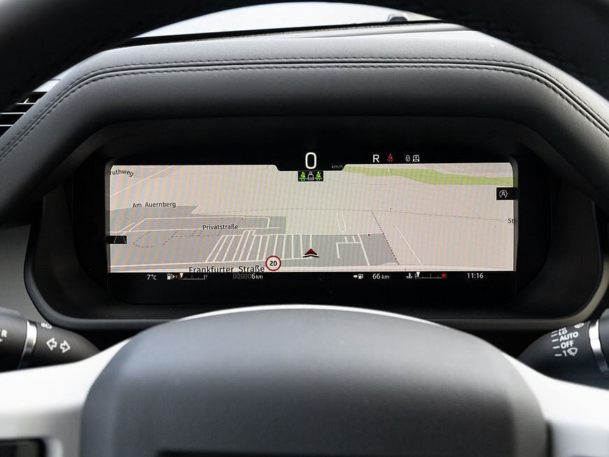 Land Rover Defender 110 Dynamic SE