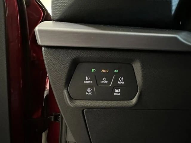 Seat Leon 1.5 eTSI DSG FR-lijn Sportstourer