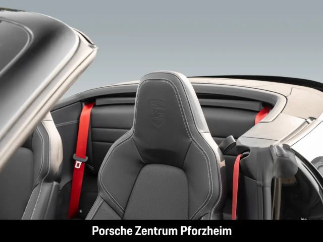 Porsche 992 4 Cabrio Carrera GTS