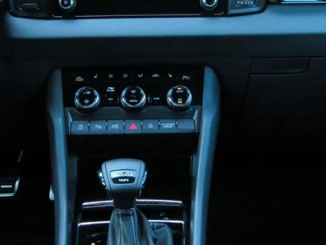 Skoda Karoq 2.0 TSI 4x4 Sportline