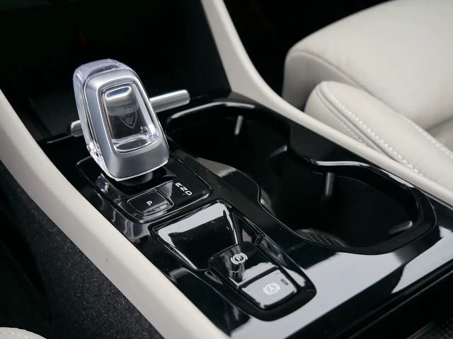 Volvo XC40 Bright Plus Recharge T5