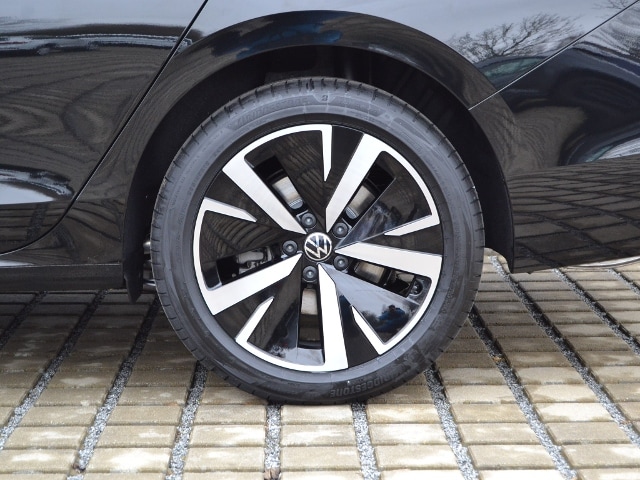 Volkswagen Passat 1.5 eTSI DSG Variant