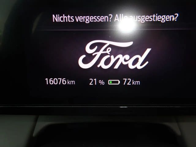 Ford Explorer Extended range RWD