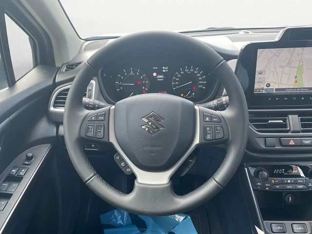 Suzuki S-Cross Hybrid