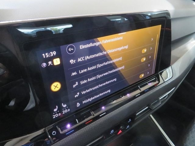 Volkswagen Golf 2.0 TSI DSG Golf VIII