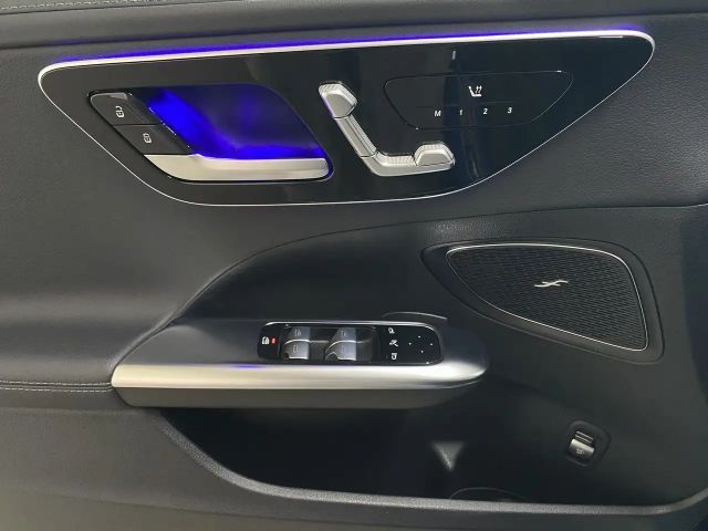 Mercedes-Benz C 300 AMG Line Sedan