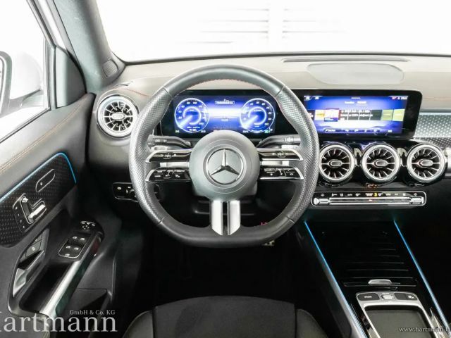 Mercedes-Benz EQB 300 4MATIC AMG Line