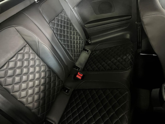 Volkswagen T-Roc 1.5 TSI Cabriolet R-Line